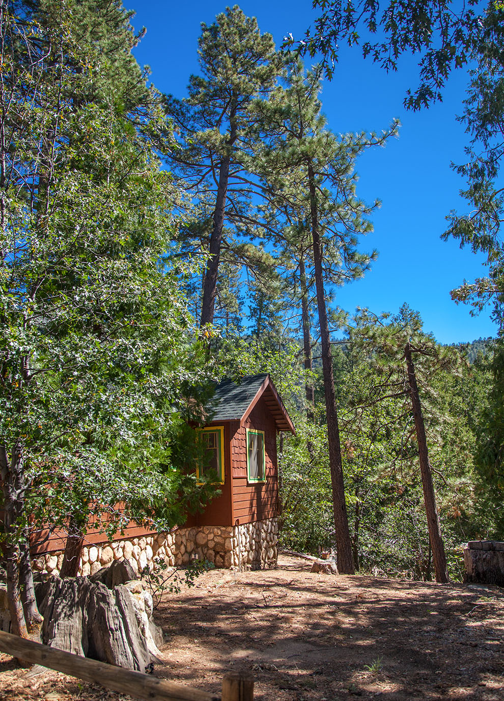 Rustic Cabins - Tahquitz Pines